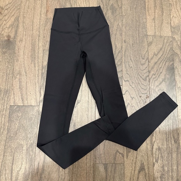 lululemon athletica Pants - Women’s lululemon black wunder under double lined tights, size 2, 28”